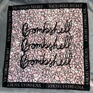 New with Tag Victoria’s Secret Bombshell Scarf